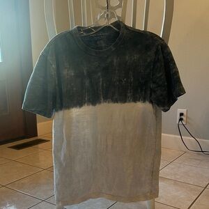 American Eagle Outfitters Black and White Tie-Dye Tee